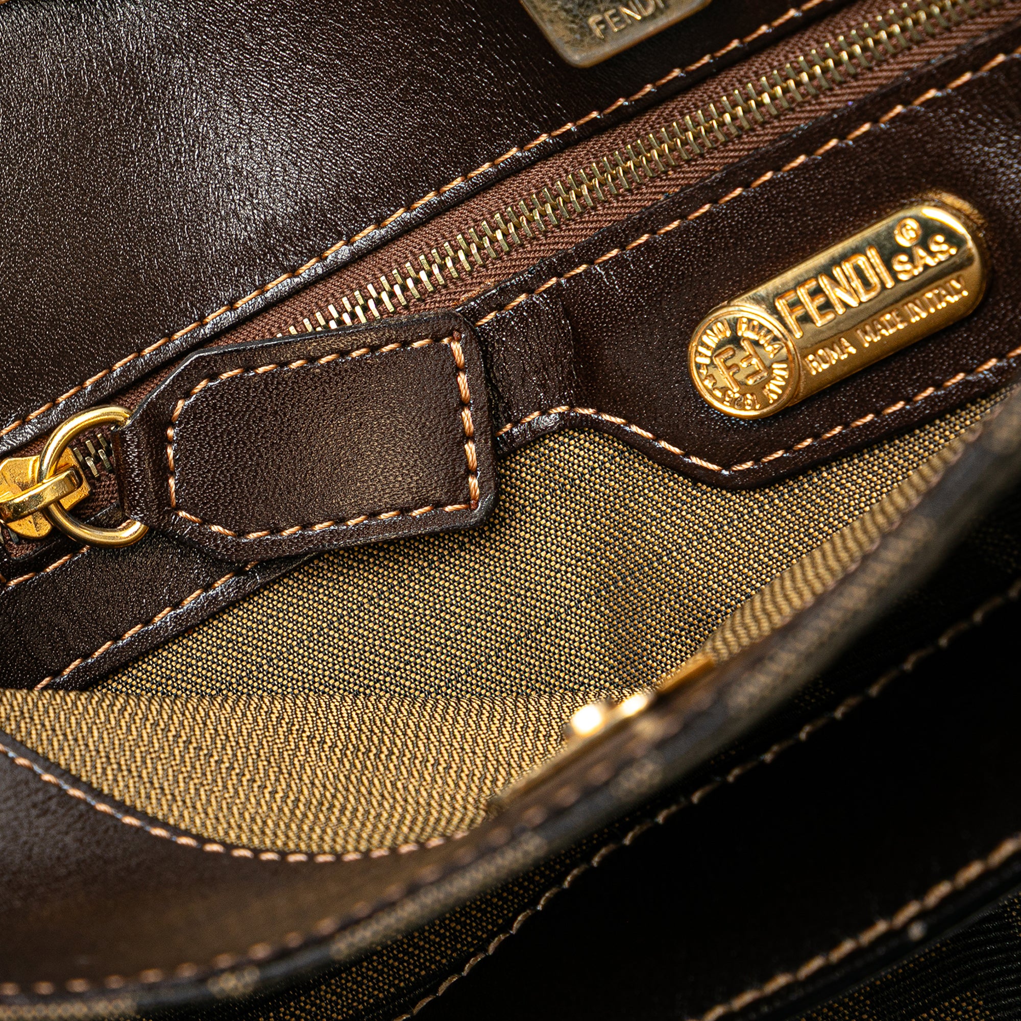 Zucca Canvas Shoulder Bag