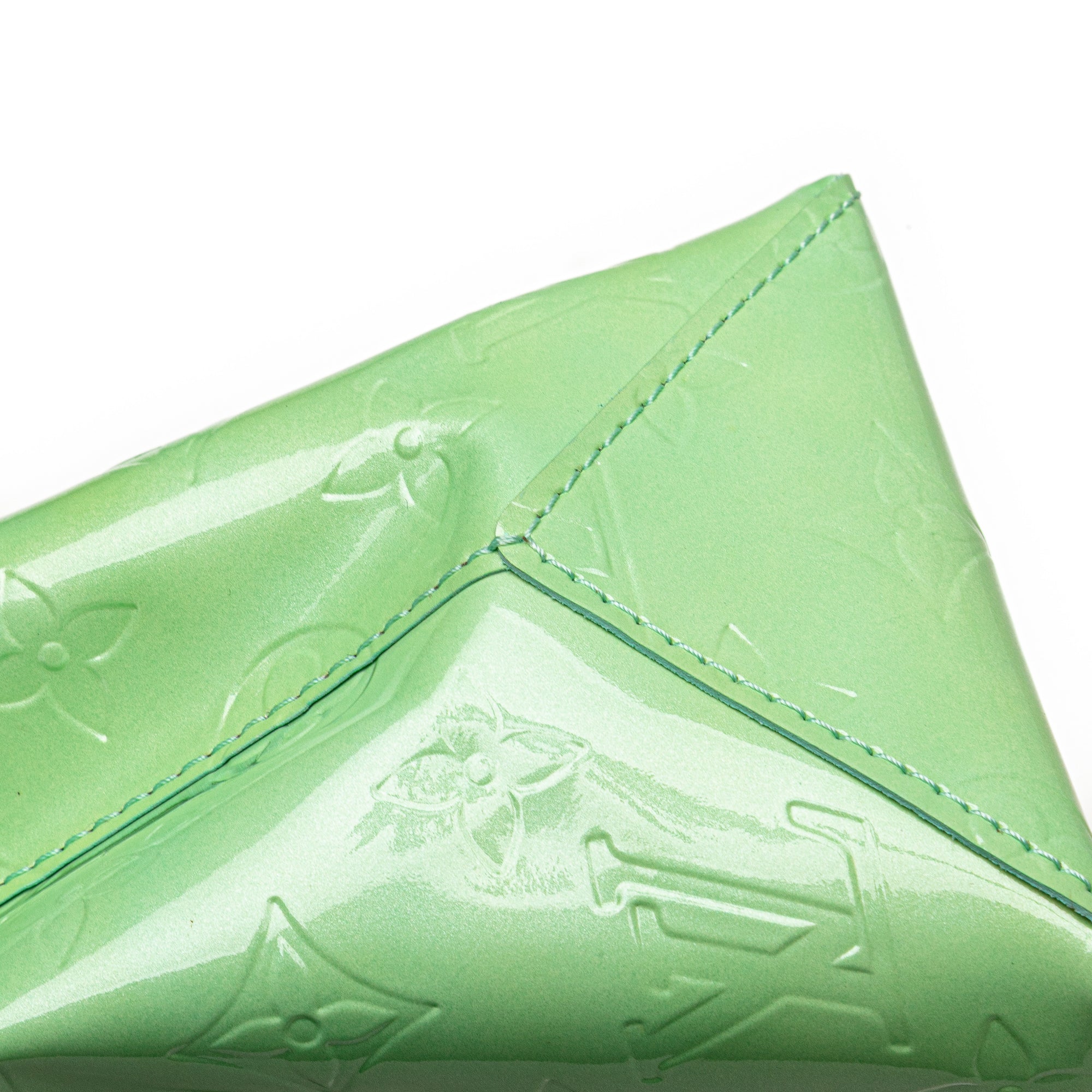 Monogram Vernis Reade PM