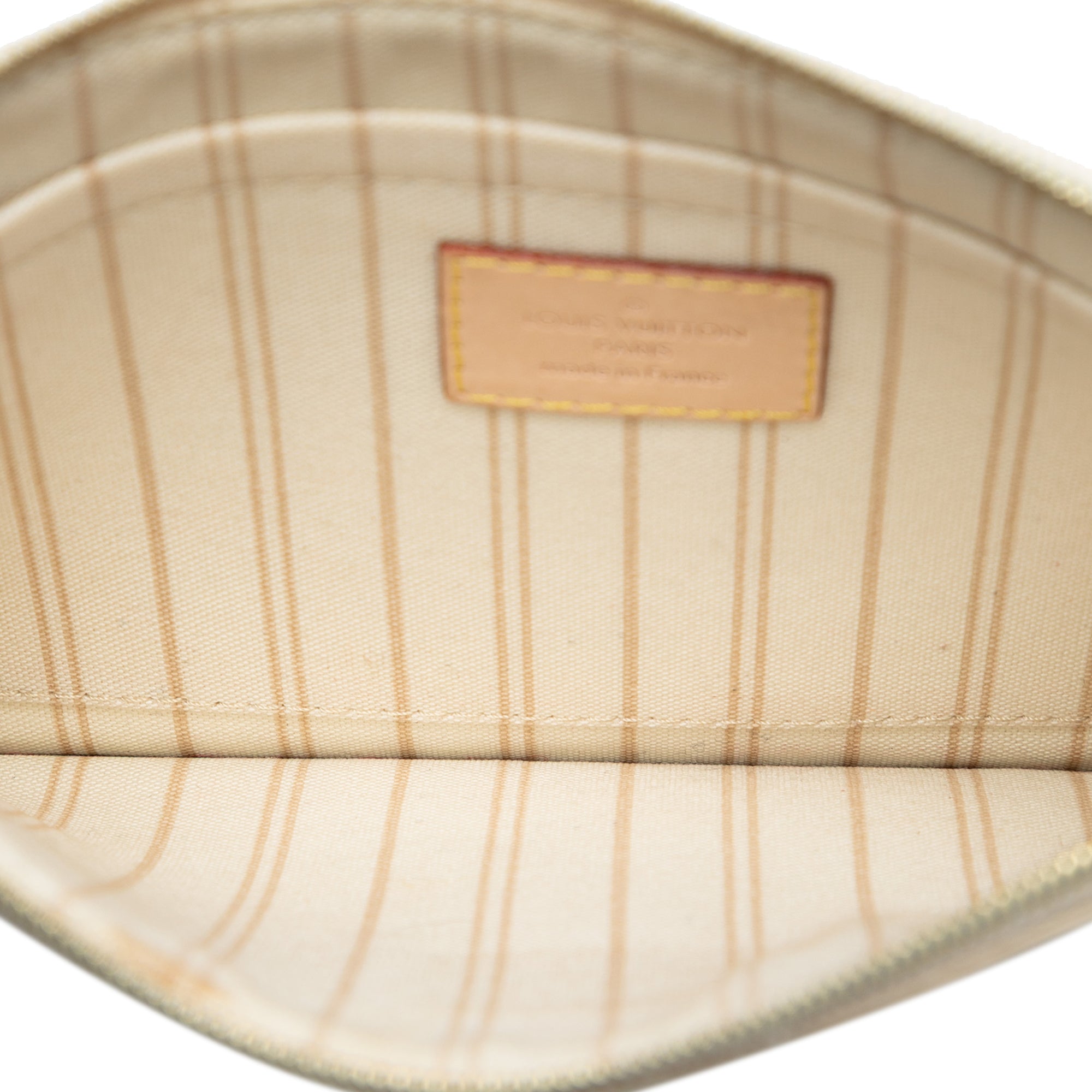 Damier Azur Neverfull MM Pouch