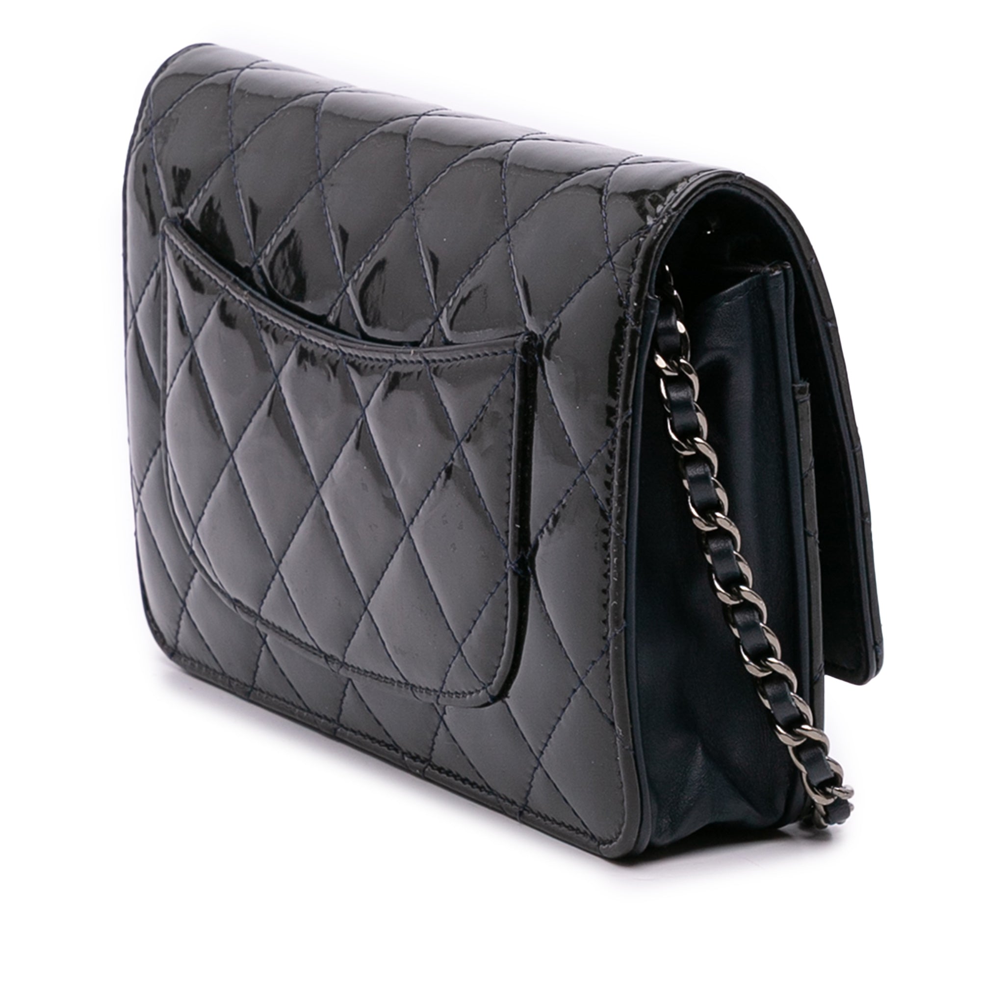CC Quilted Patent Wallet On Chain