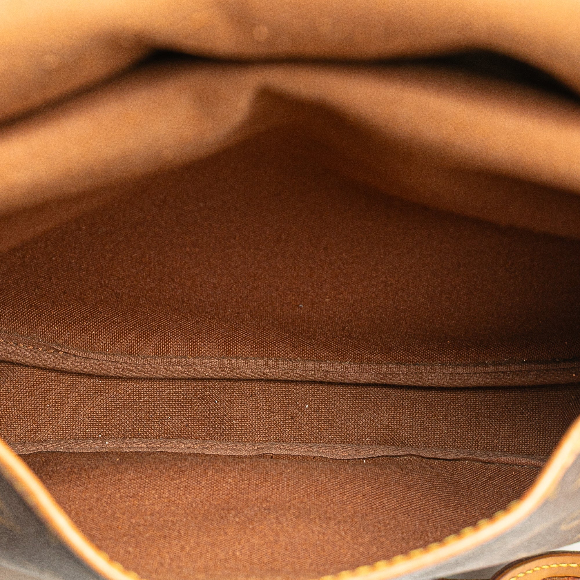 Monogram Saumur 25