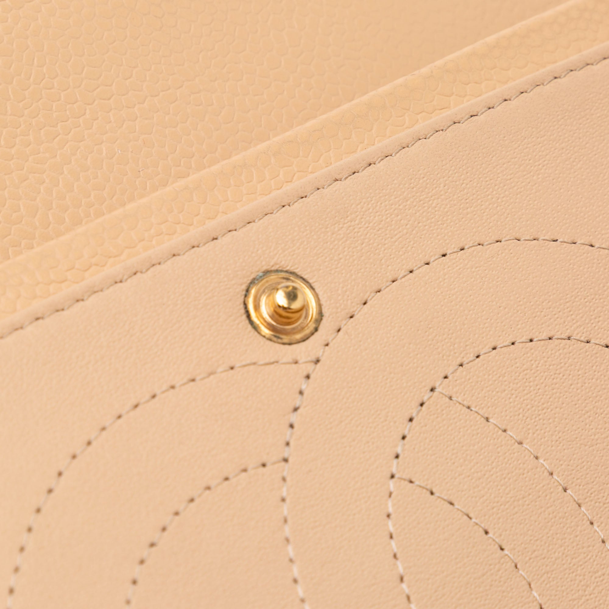 Jumbo Classic Caviar Double Flap