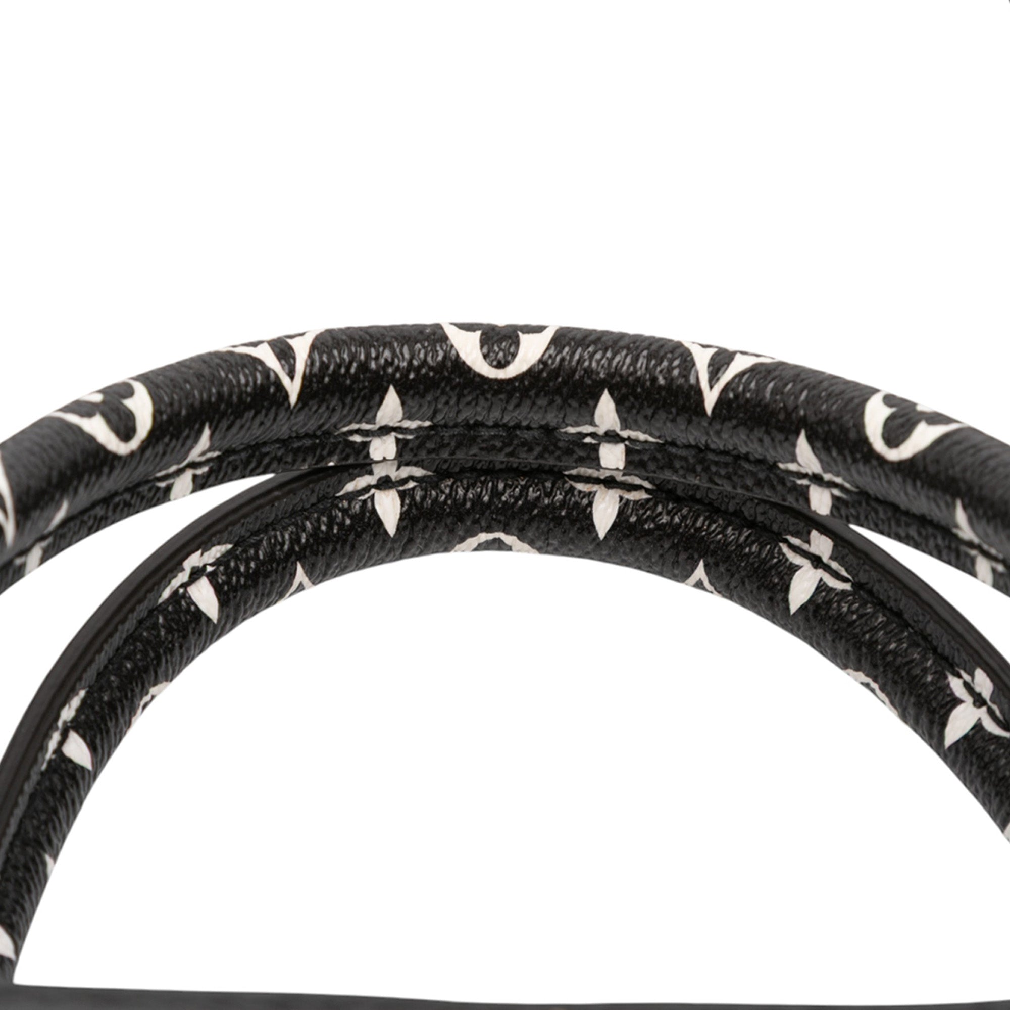 Monogram Giant Jungle OnTheGo GM