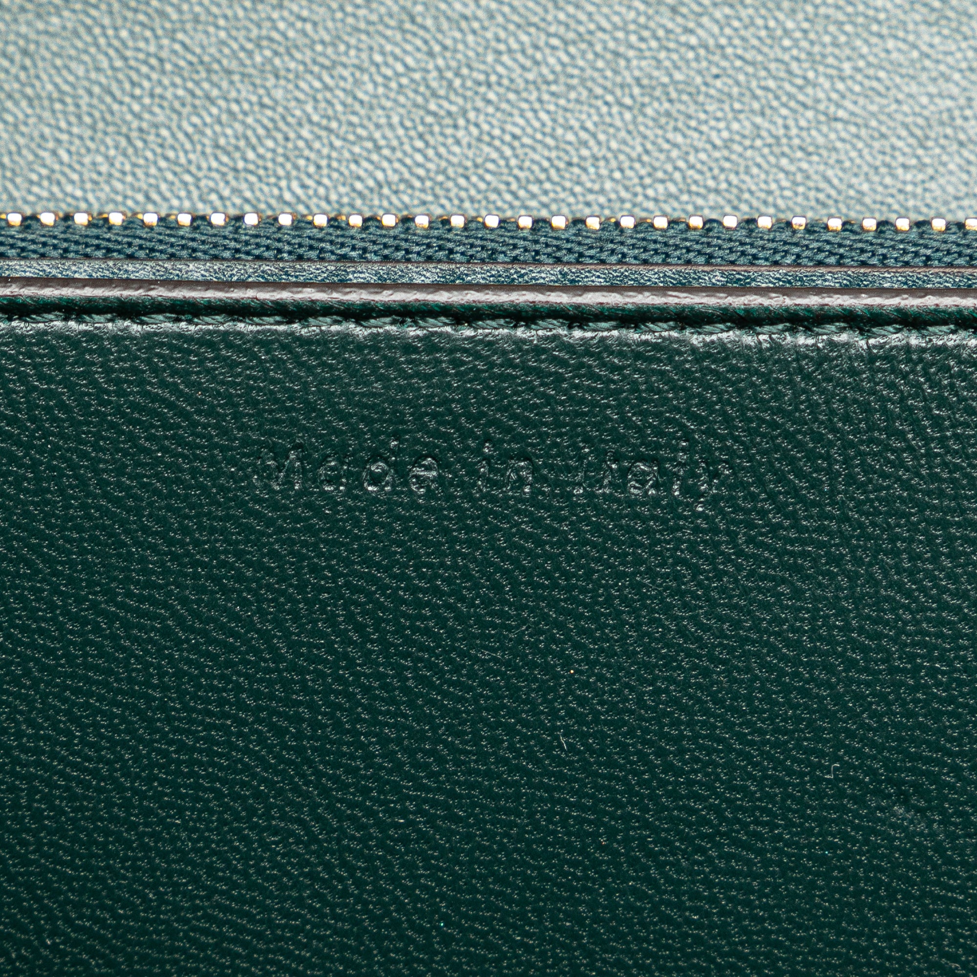 Medium Calfskin Classic Box