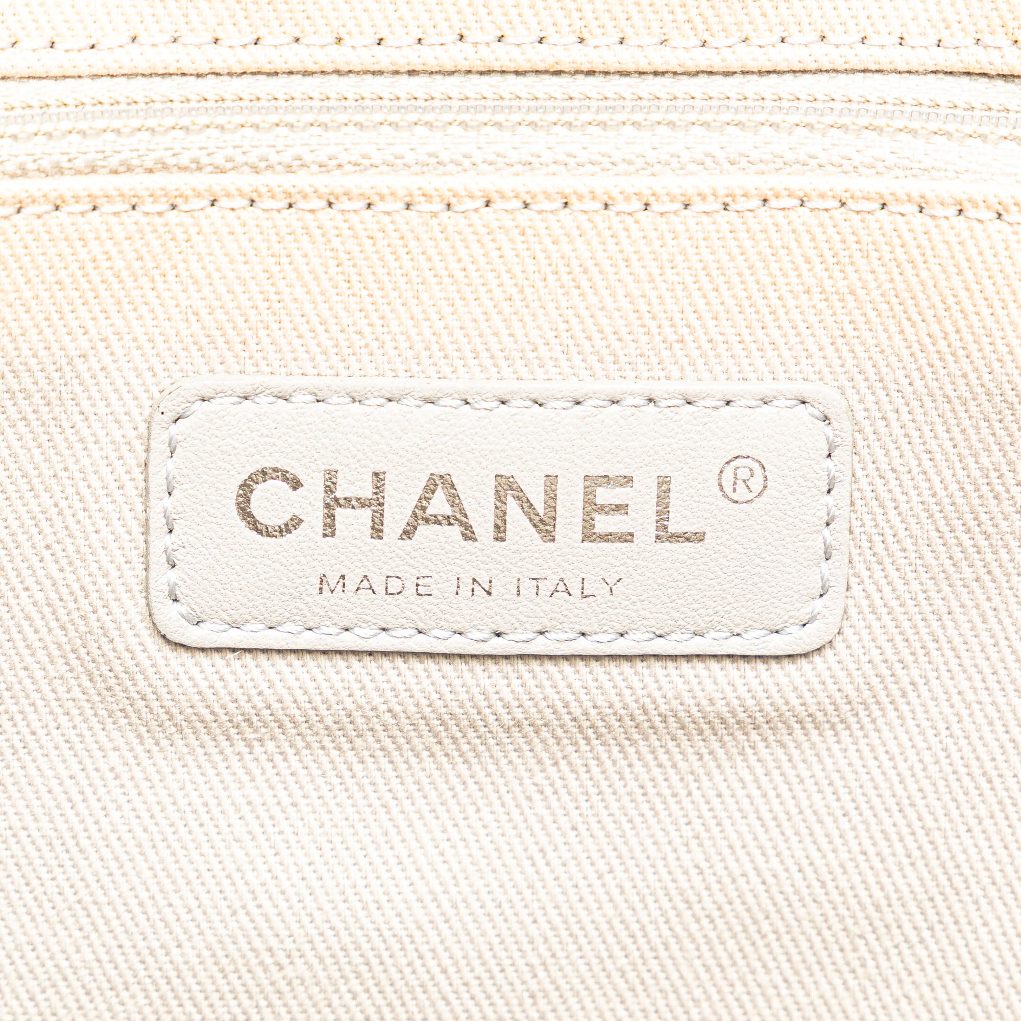 Medium Glazed Calfskin and Caviar Deauville Tote