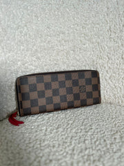 Louis Vuitton Damier Zippy Wallet