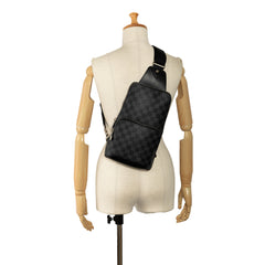 Damier Graphite Avenue Sling_9