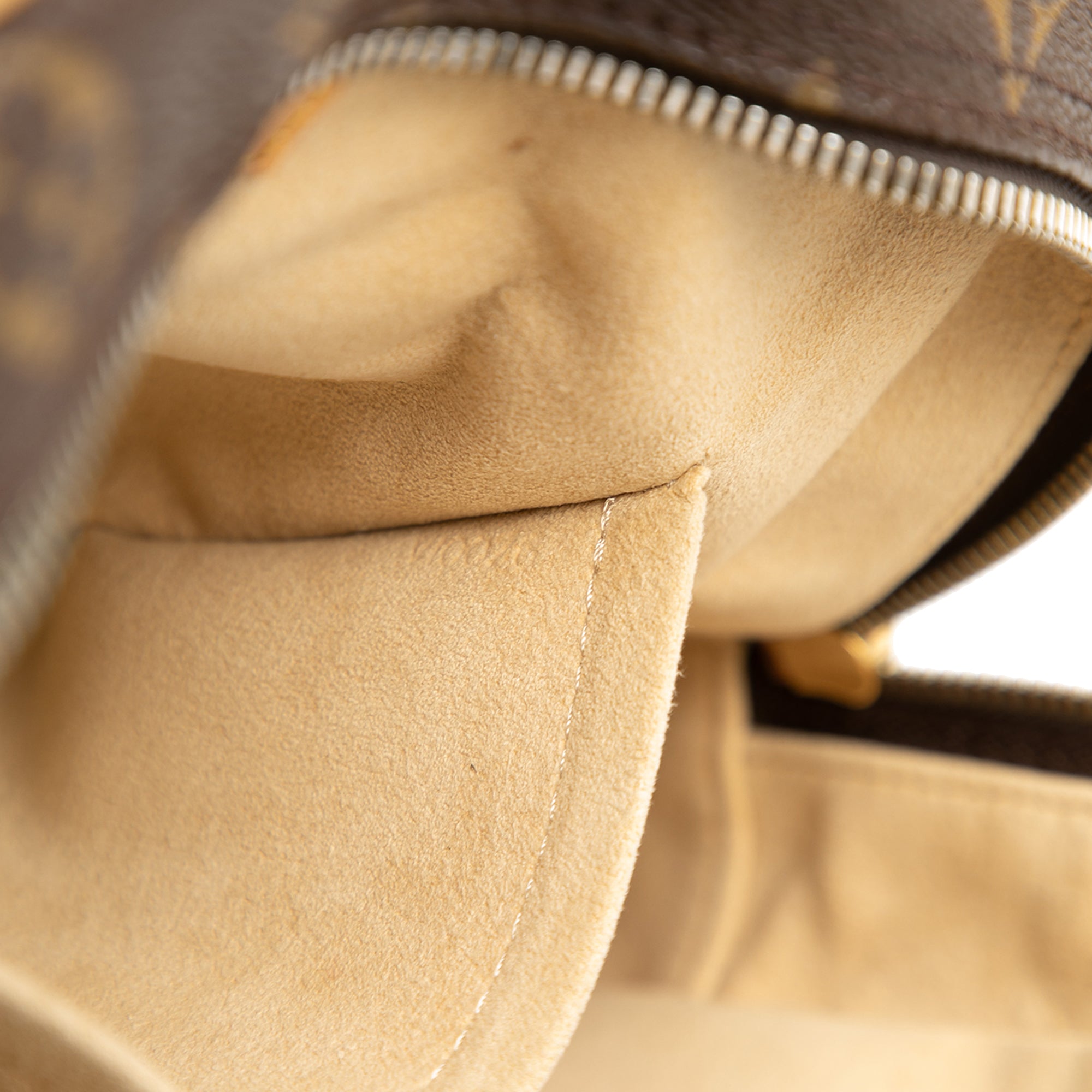 Monogram Manhattan PM