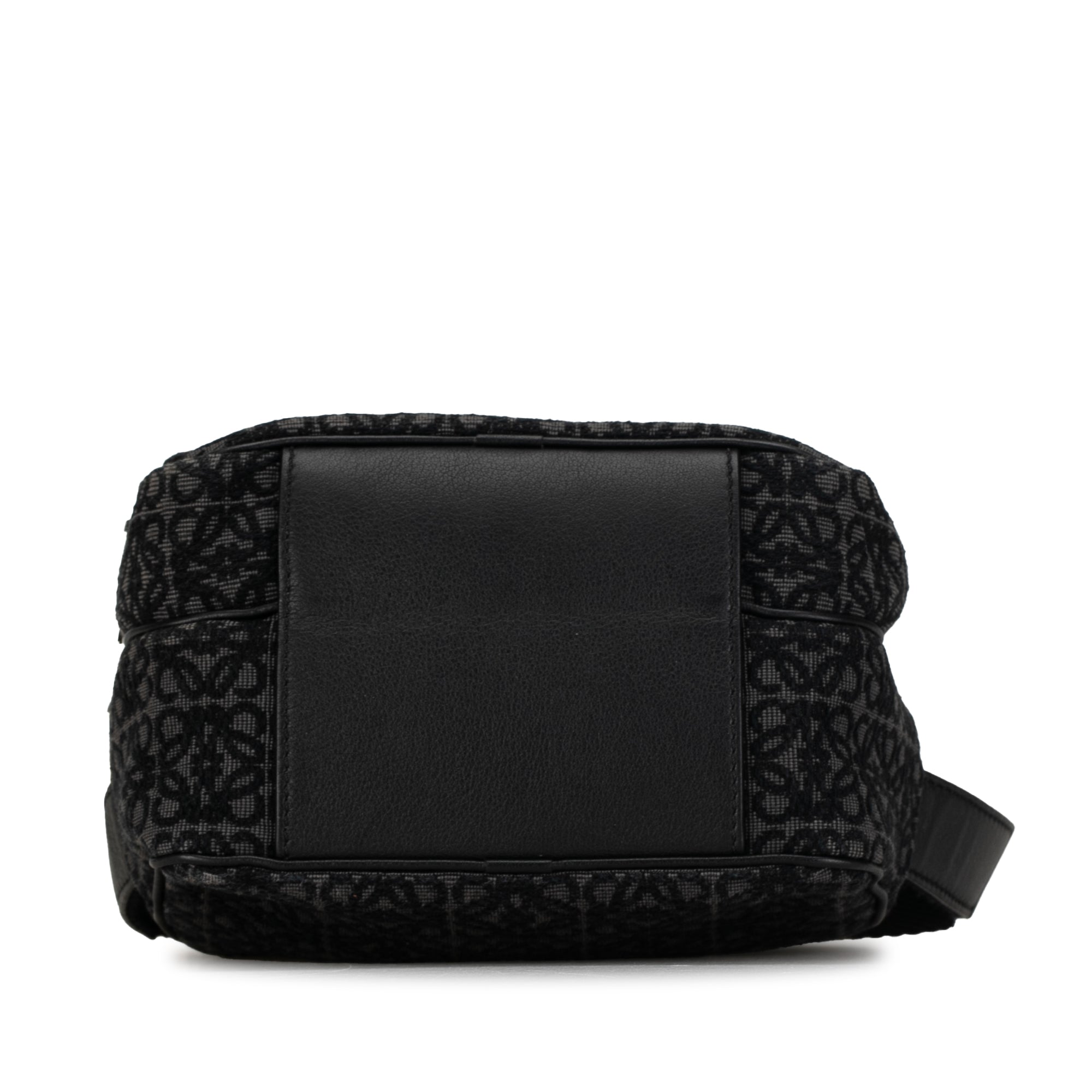 Anagram Camera Crossbody_3