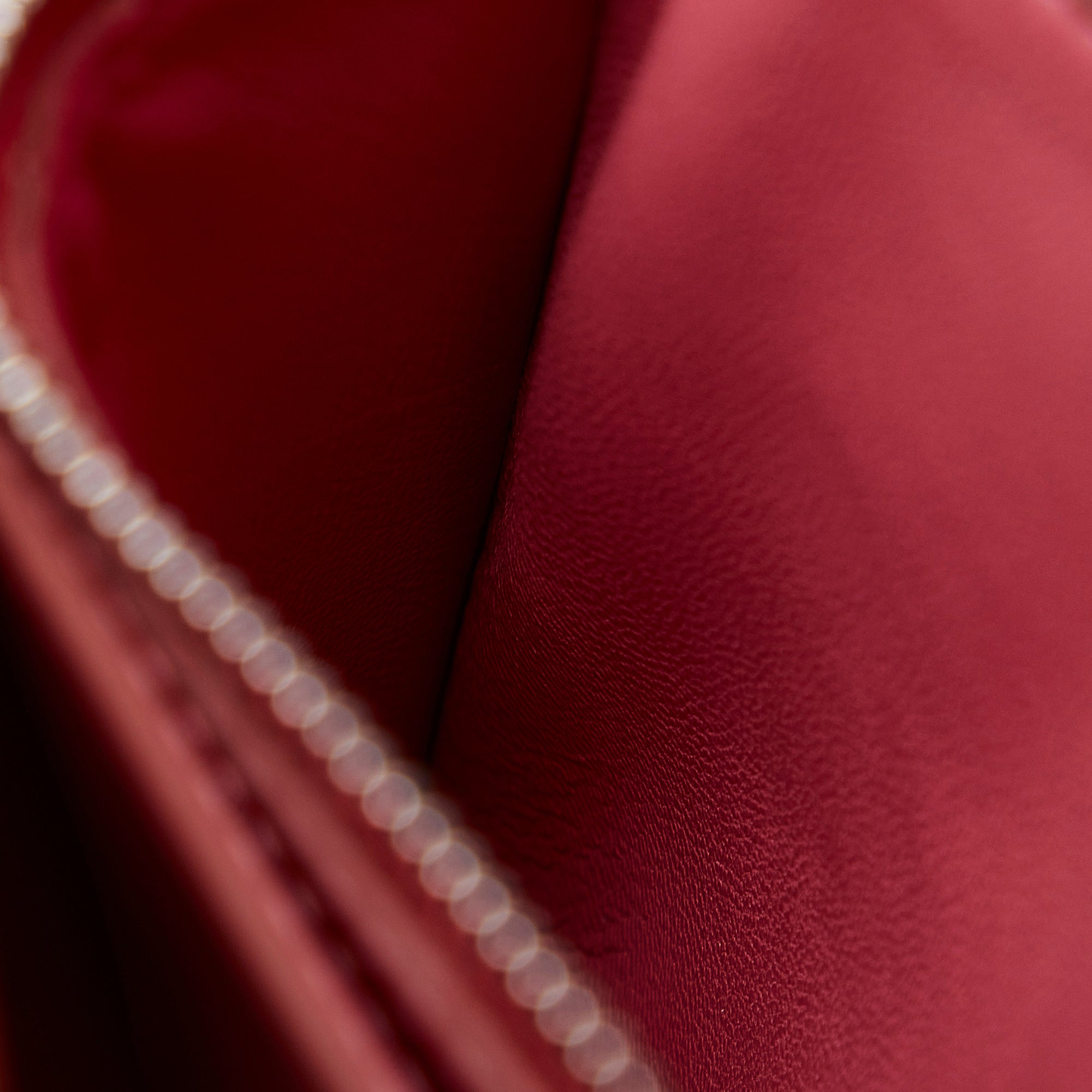 Medium Calfskin Classic Box
