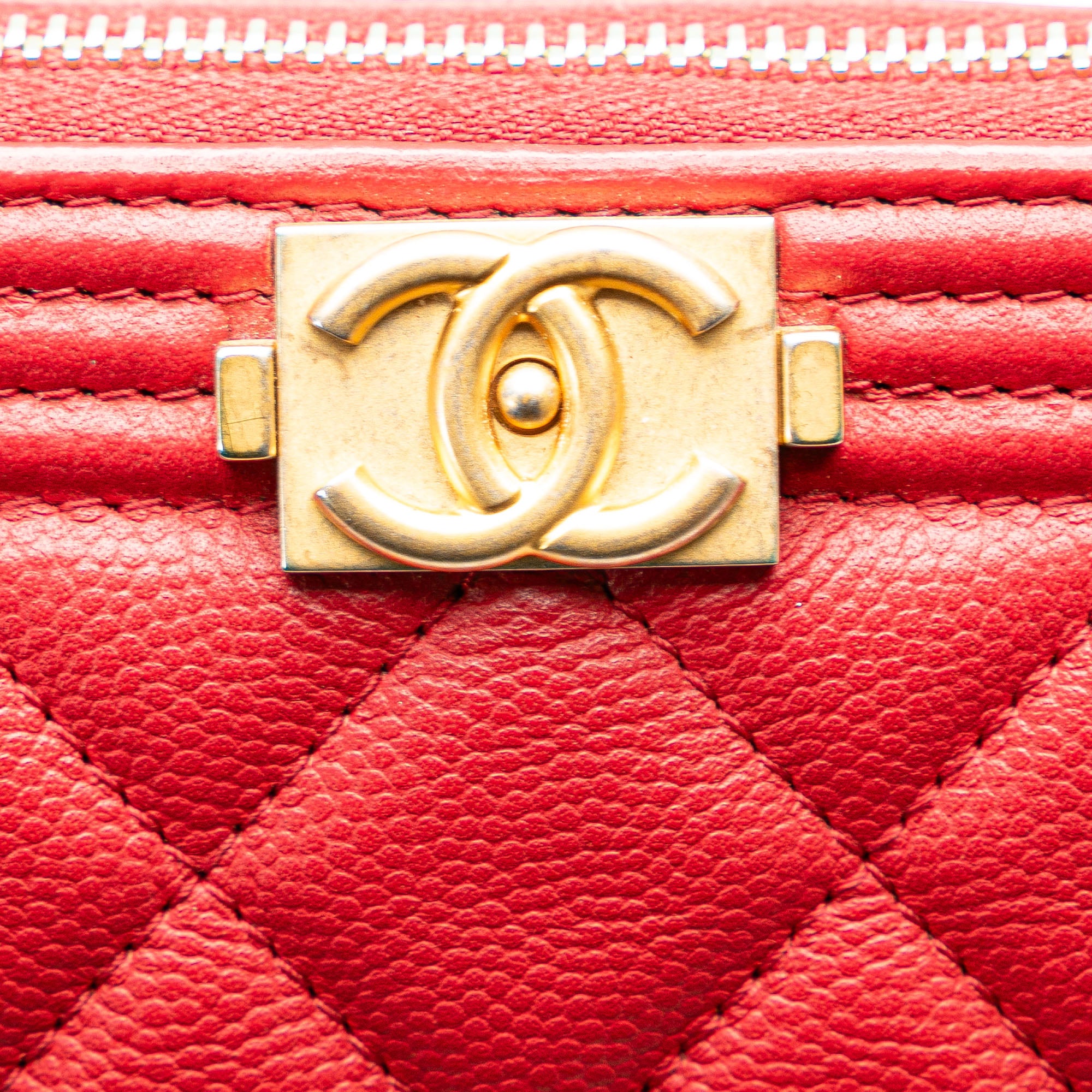 Medium Quilted Caviar Boy O Case Clutch