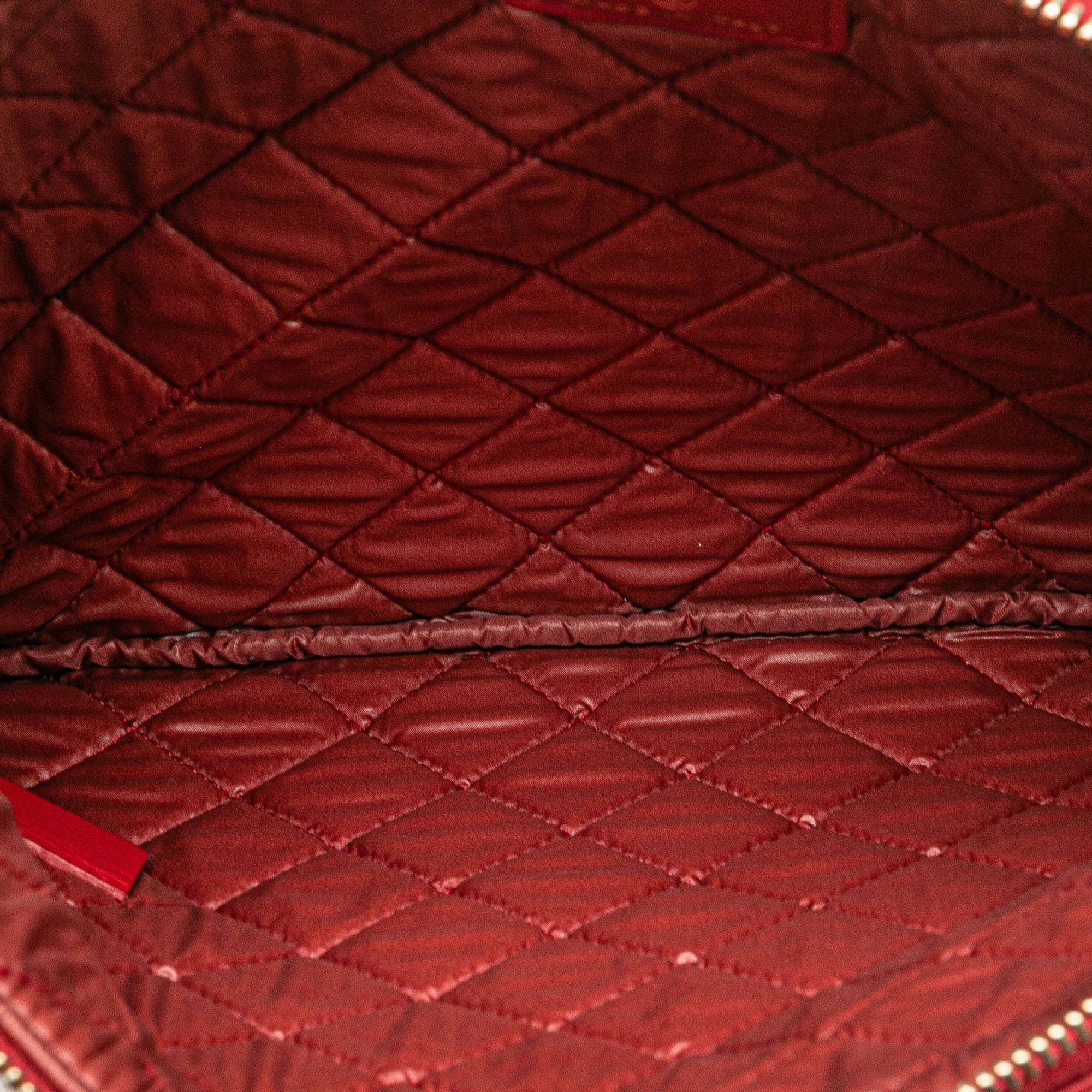 Medium Quilted Caviar Boy O Case Clutch