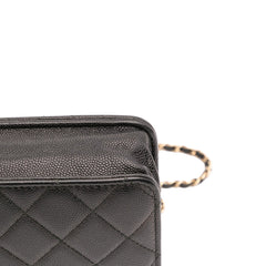 Quilted Caviar Golden Class Wallet On Chain