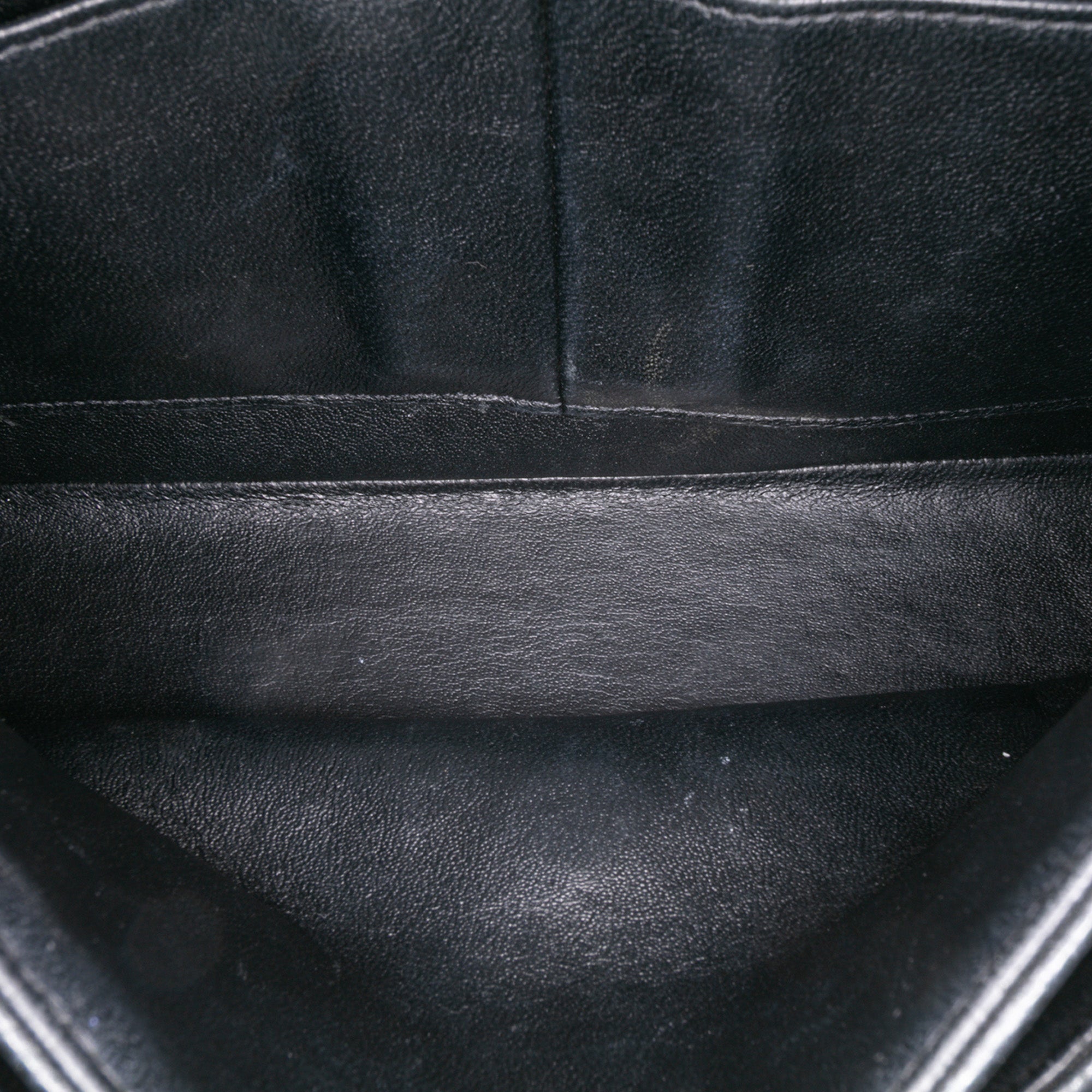Medium Classic Caviar Double Flap