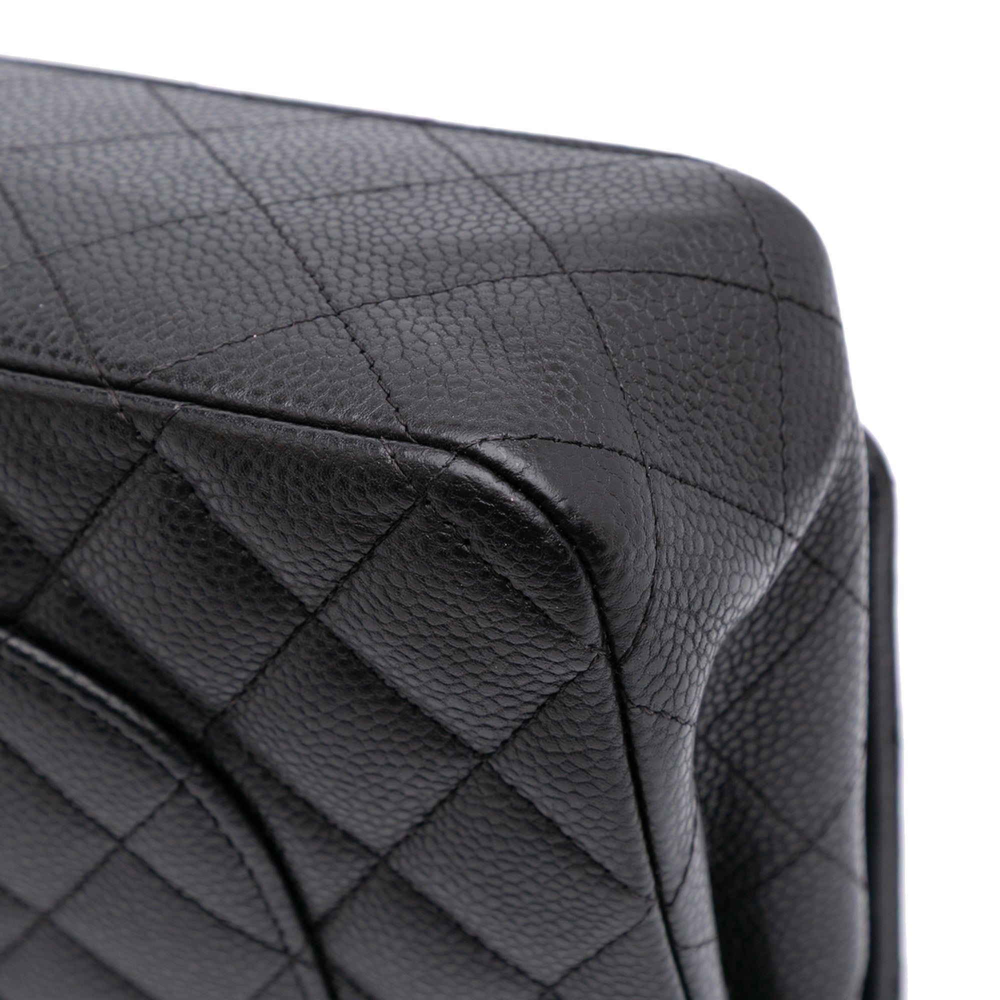 Medium Classic Caviar Double Flap