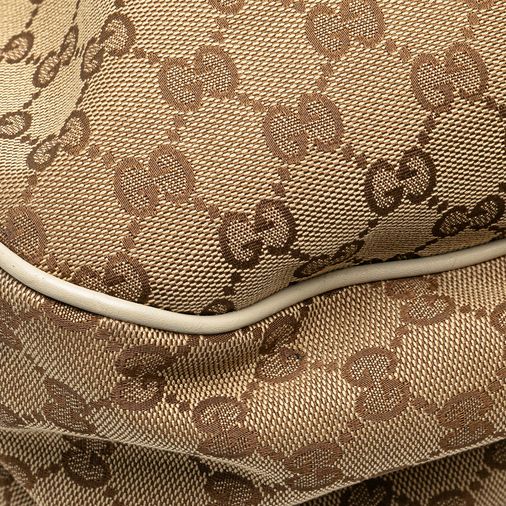 Medium GG Canvas Sukey Shoulder Bag
