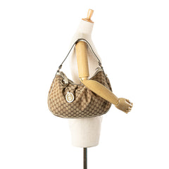 Medium GG Canvas Sukey Shoulder Bag