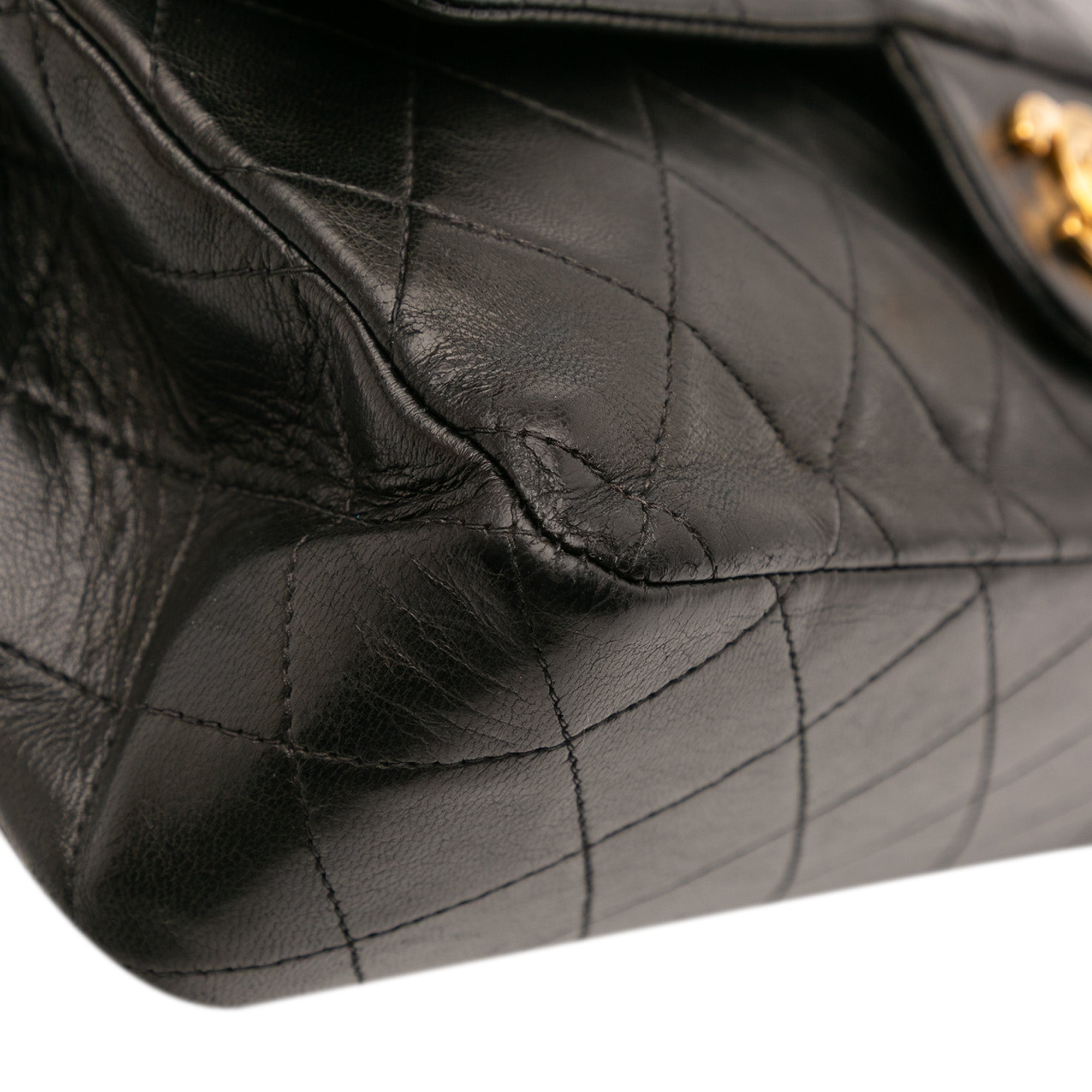 Medium Classic Lambskin Double Flap