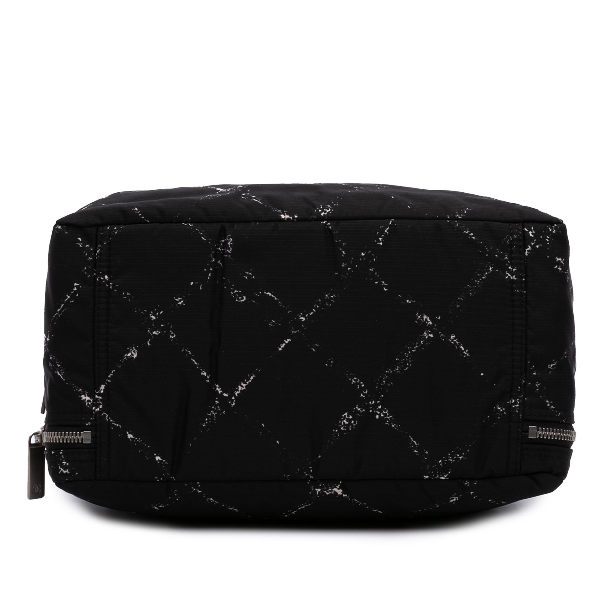 Old Travel Line Nylon Handbag