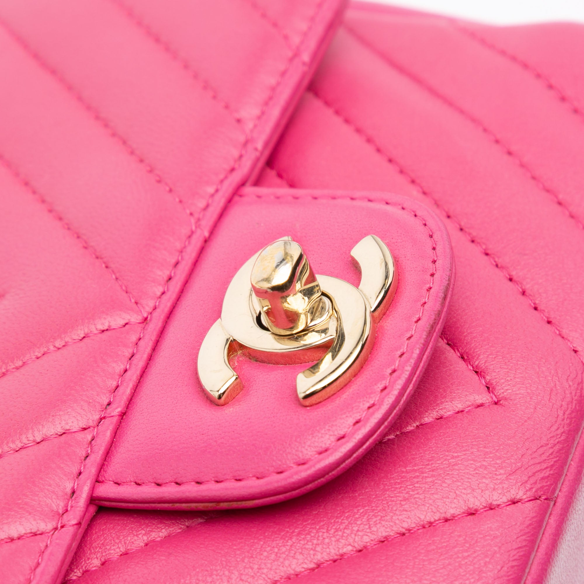 Mini Square Classic Chevron Lambskin Single Flap