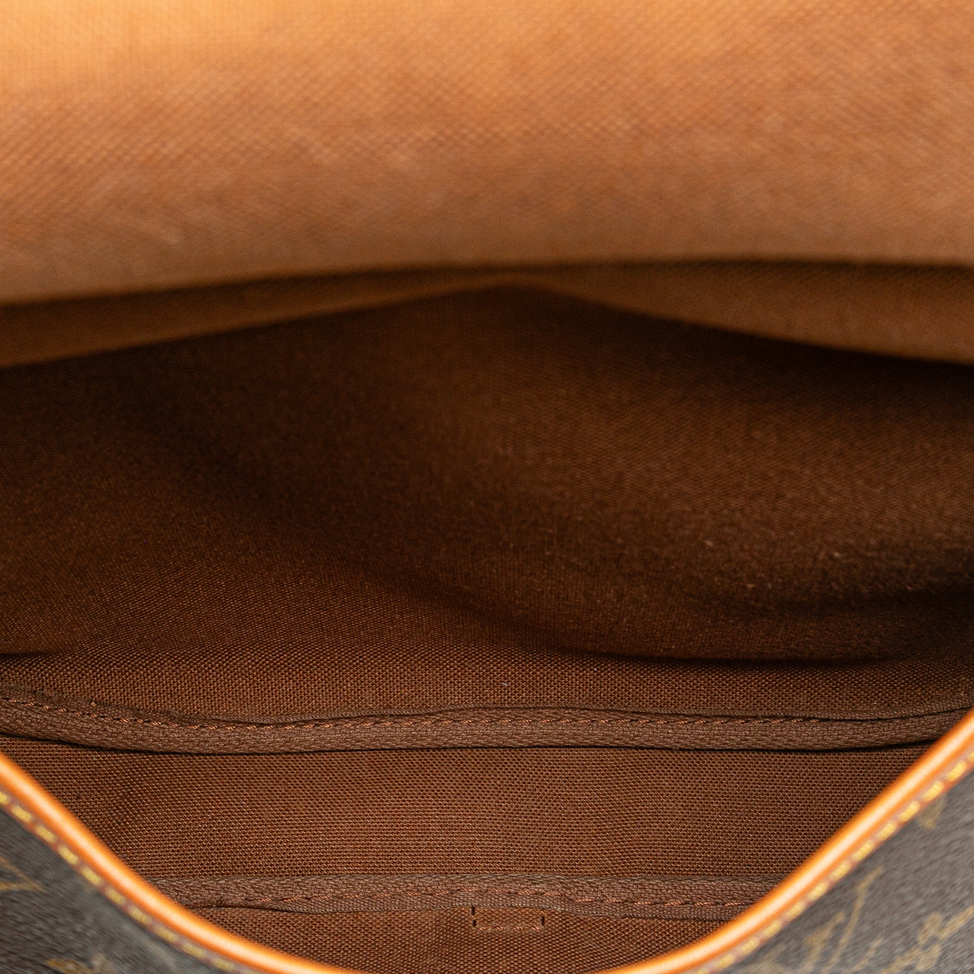 Monogram Saumur 25