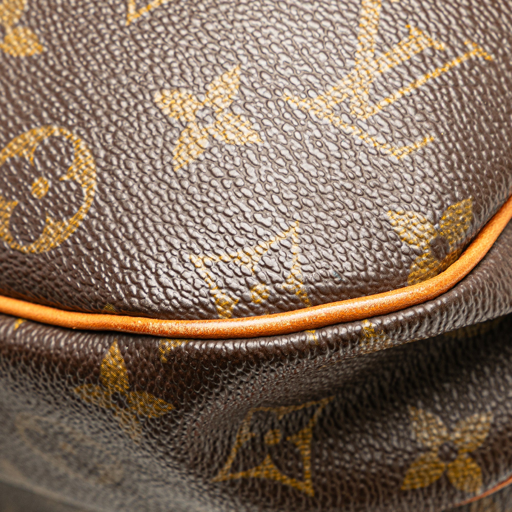 Monogram Saumur 25