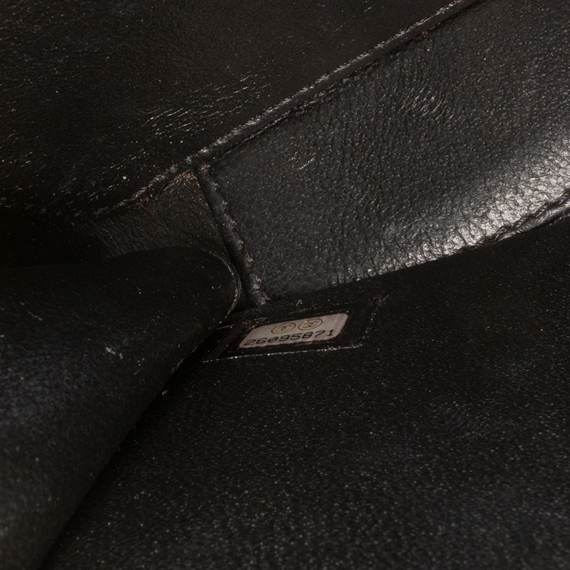 Small Caviar CC Filigree Vanity Case