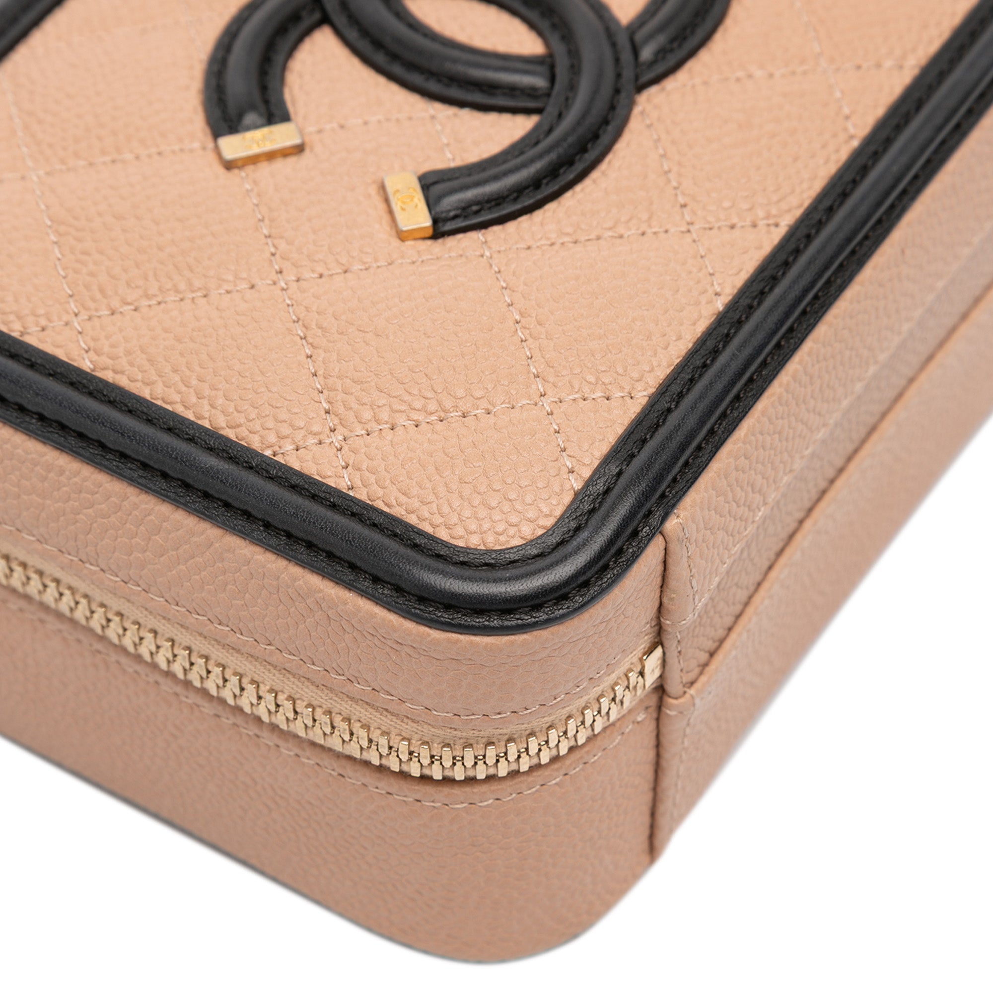 Small Caviar CC Filigree Vanity Case