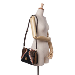 Monogram Brogue Pochette Metis