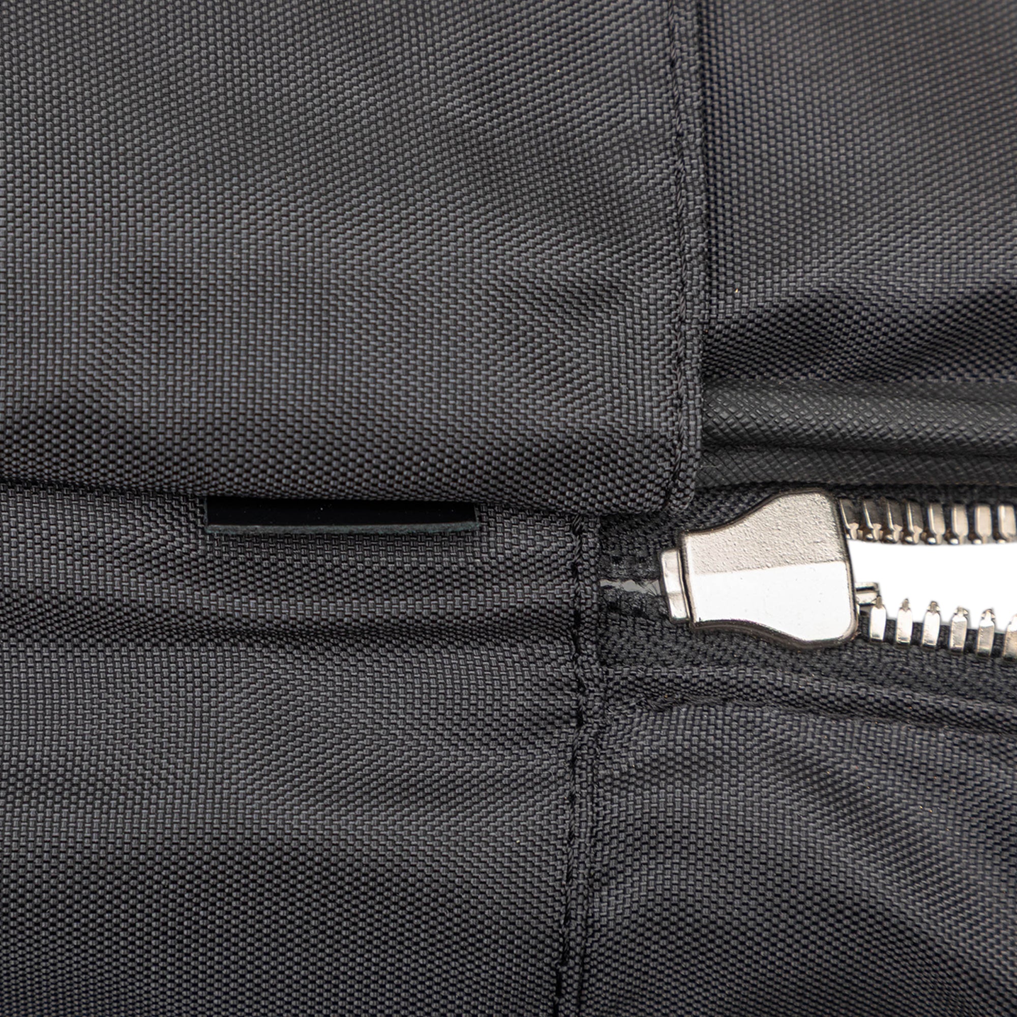 Damier Graphite Pegase 65