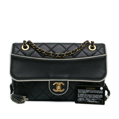 CC Quilted Lambskin Tassel and Border Embellished Flap Bag_9