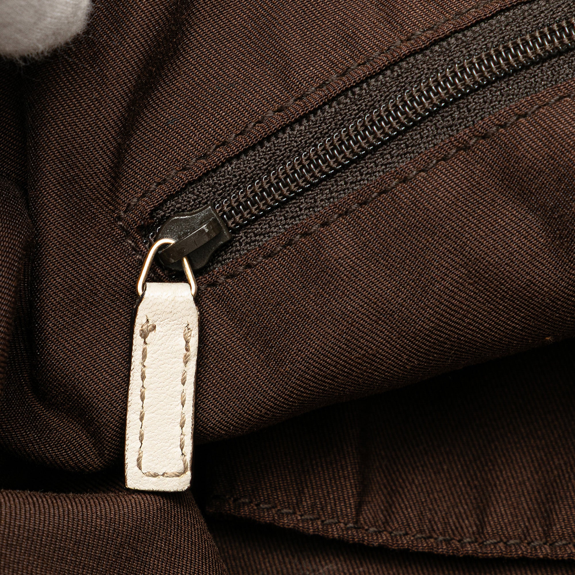 GG Canvas Abbey D Ring Crossbody