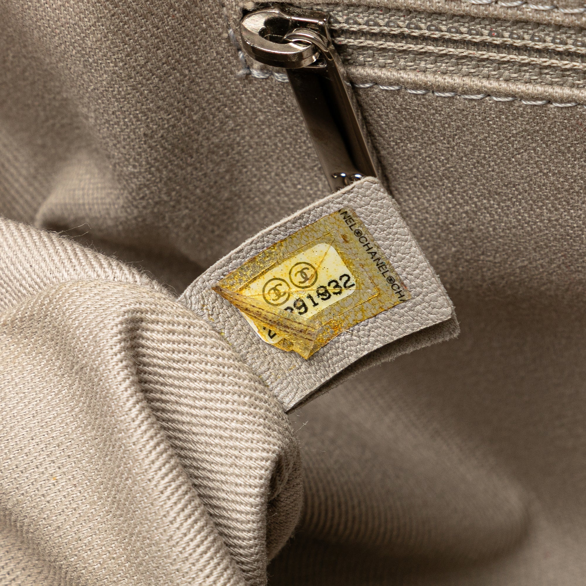 Jumbo Caviar Easy Flap Bag