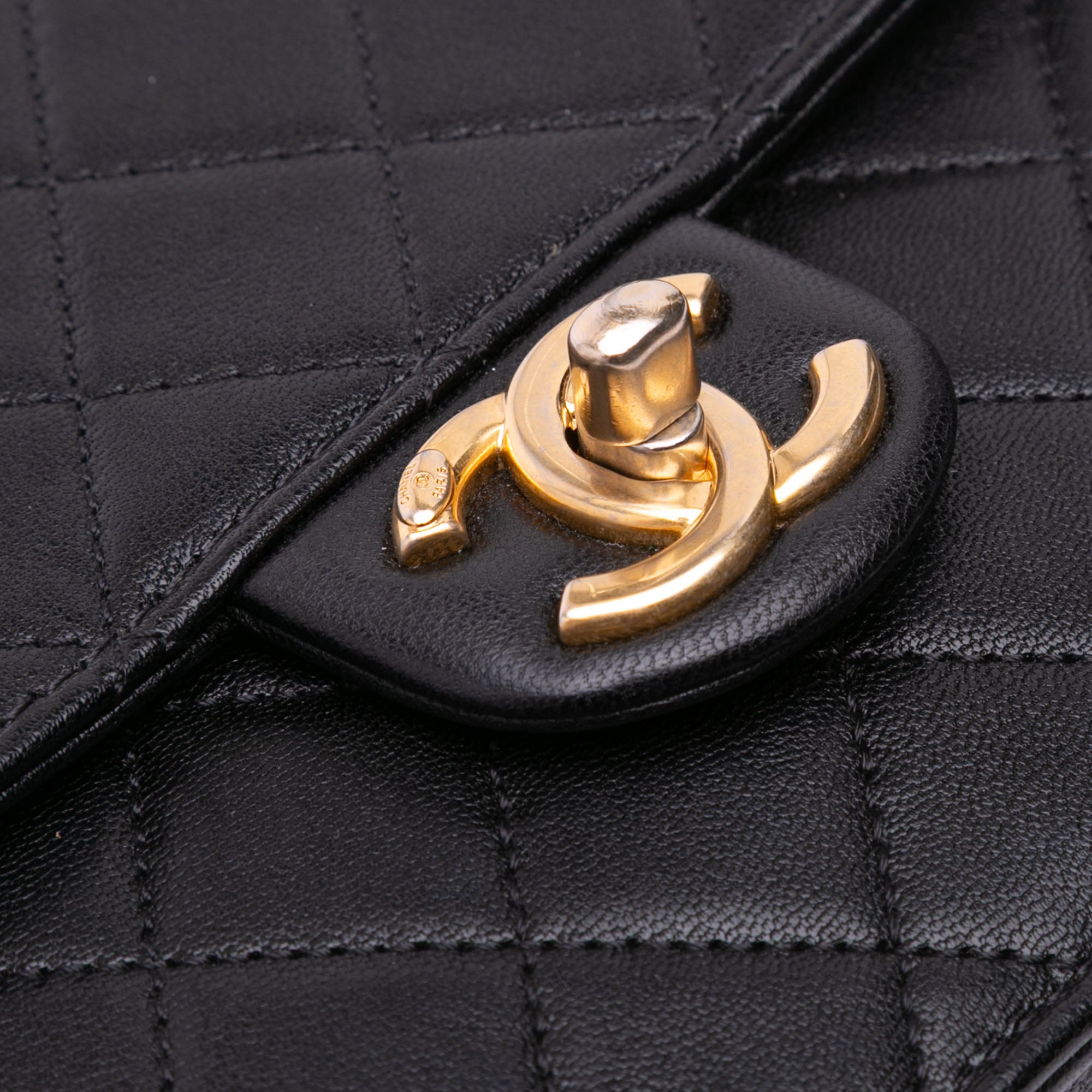 Small Lambskin Chic Pearls Flap