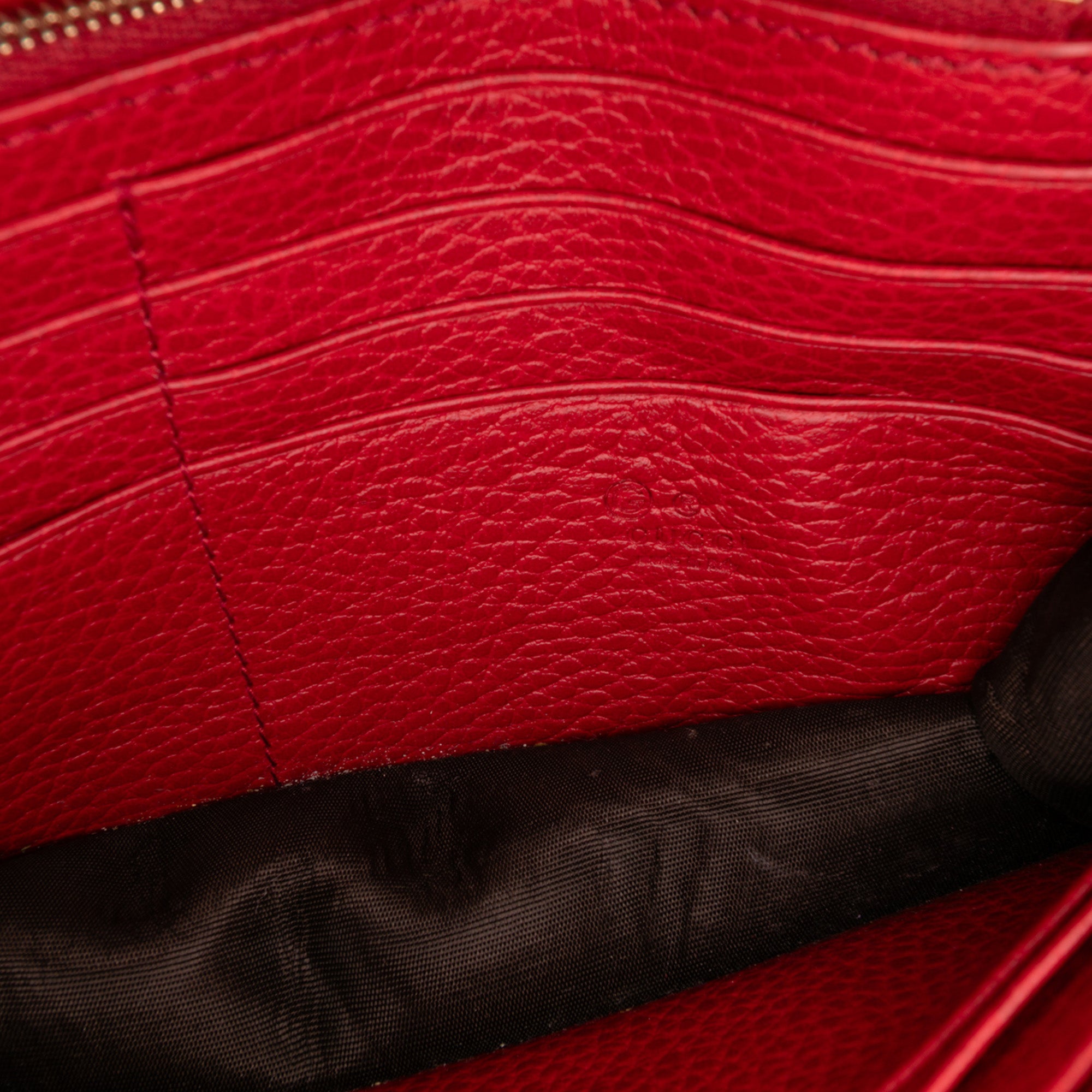 Leather Interlocking G Dollar Wallet on Chain