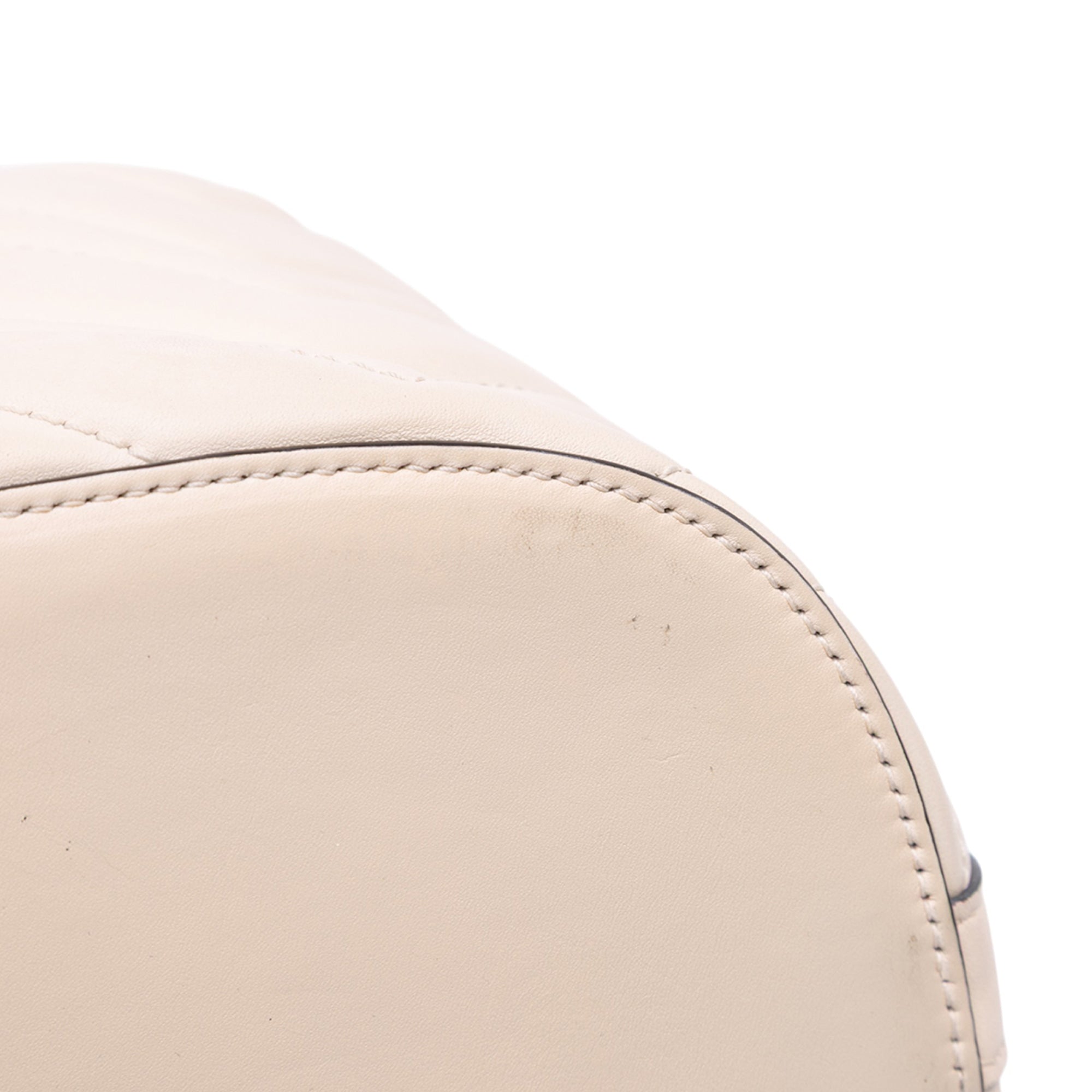 GG Marmont Matelasse Leather Bucket Bag