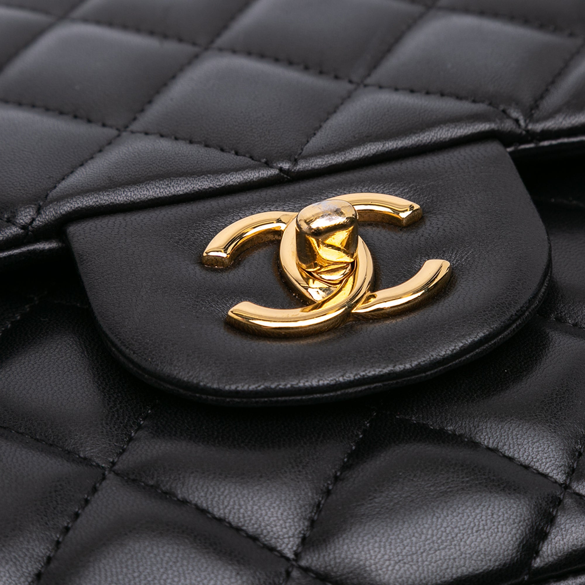 Jumbo Classic Lambskin Double Flap