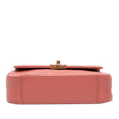 Quilted Lambskin Chain Infinity Top Handle Bag