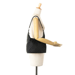 GG Canvas Shoulder Bag