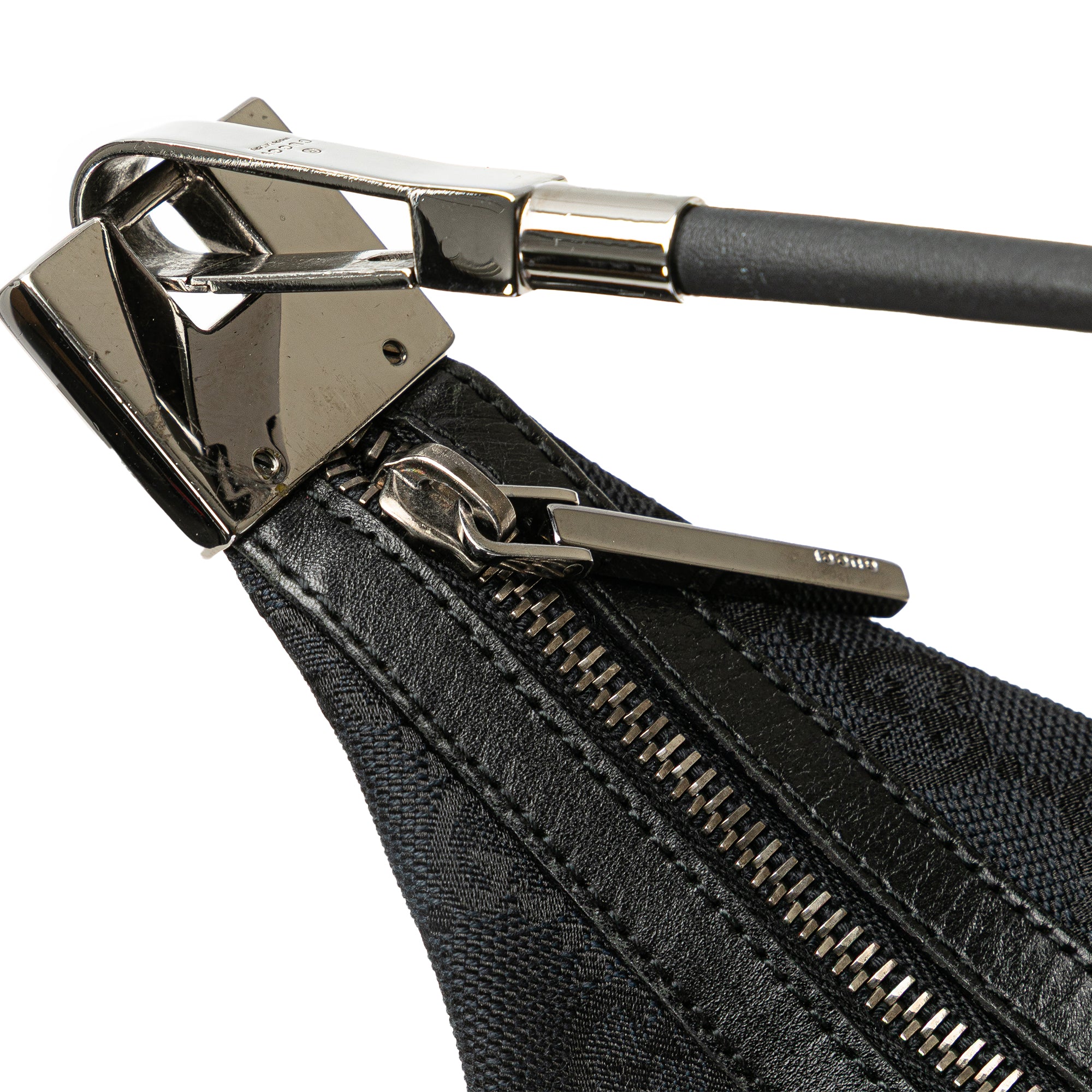 GG Canvas Shoulder Bag