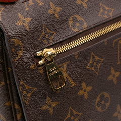 Monogram Pochette Metis