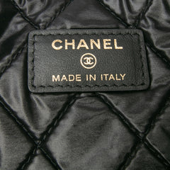 Medium Quilted Caviar O Case Clutch