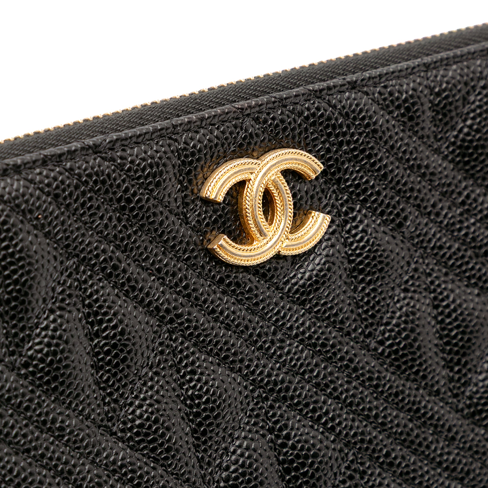 Medium Quilted Caviar O Case Clutch