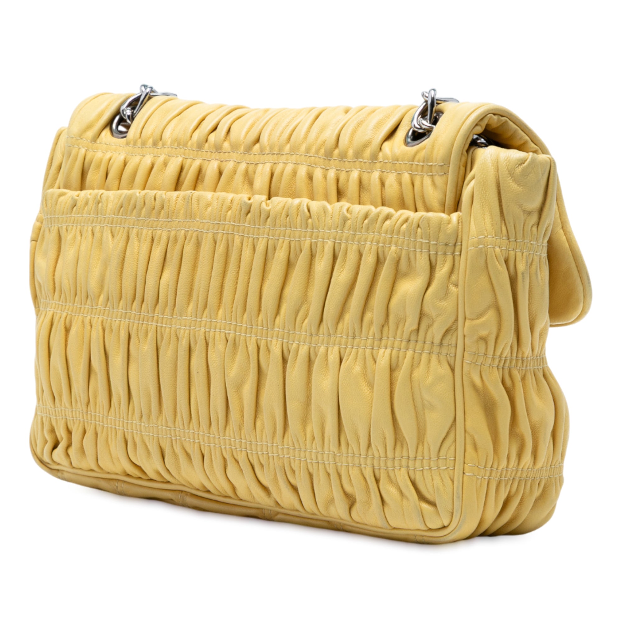 Medium Nappa Gaufre Sound Chain Flap