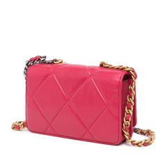 Quilted Lambskin 19 Wallet on Chain