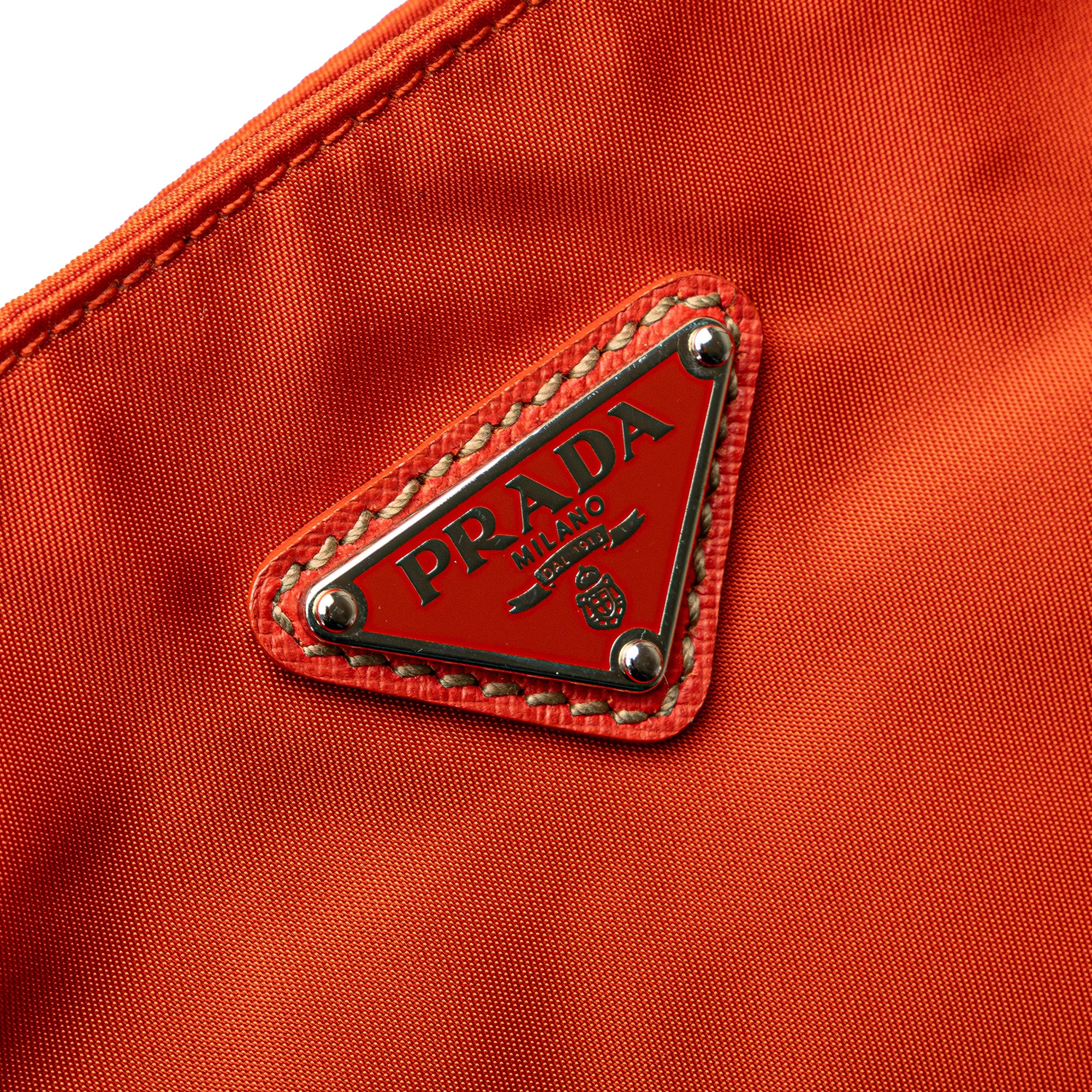 Tessuto Zip Top Crossbody