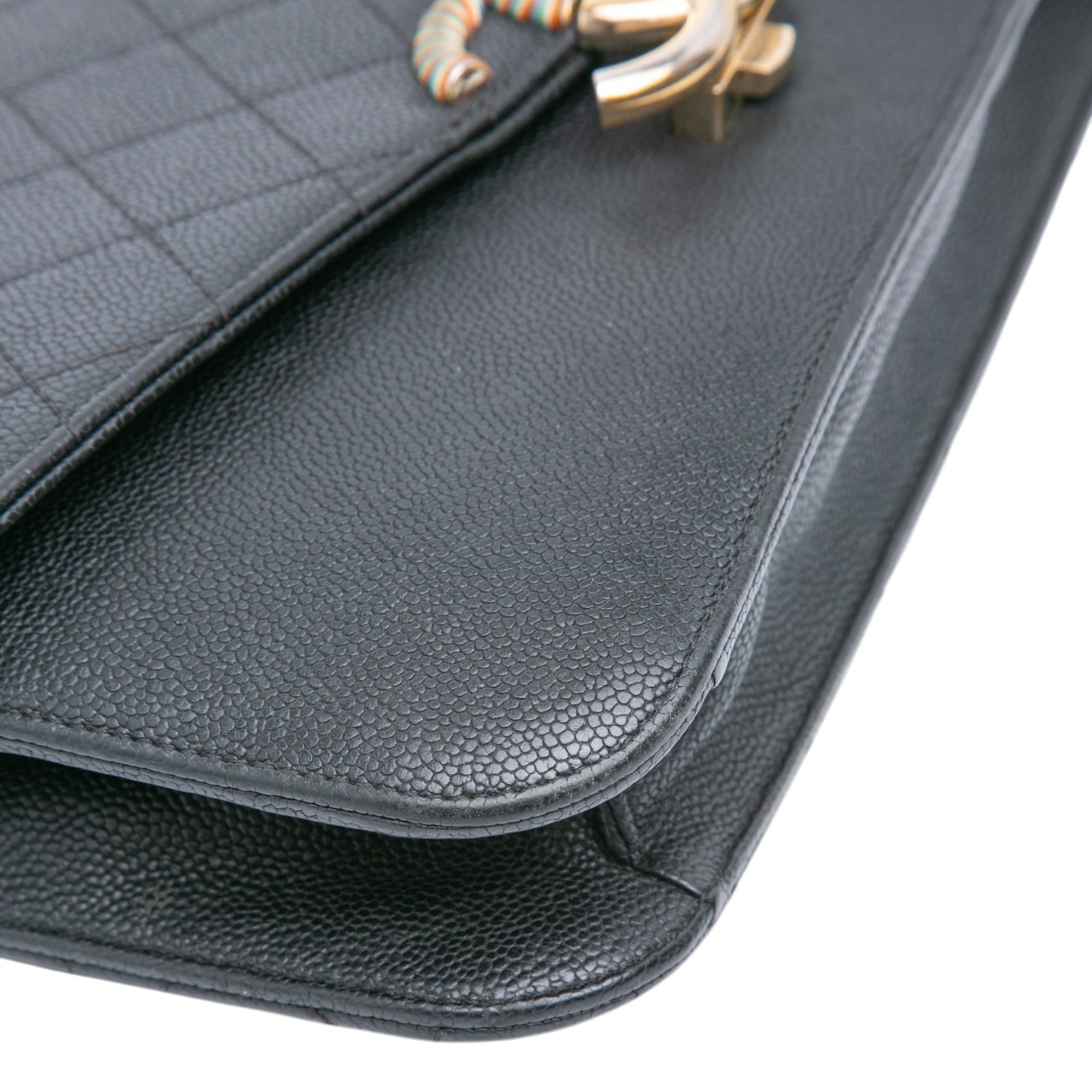 Paris Cuba Medium Caviar Thread Around Flap