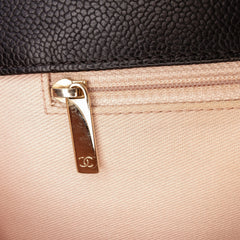 Paris Cuba Medium Caviar Thread Around Flap