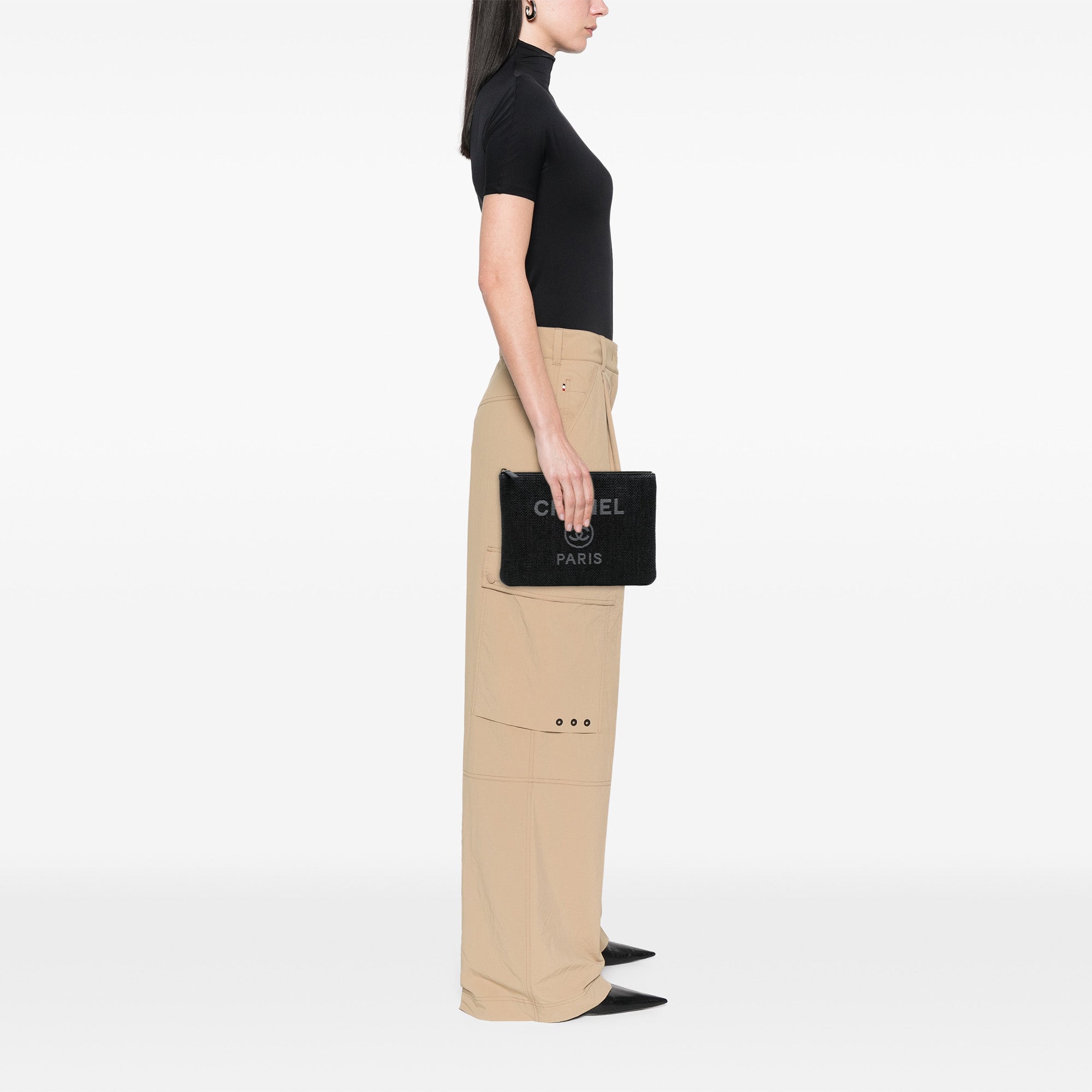 Medium Straw Deauville O Case Clutch