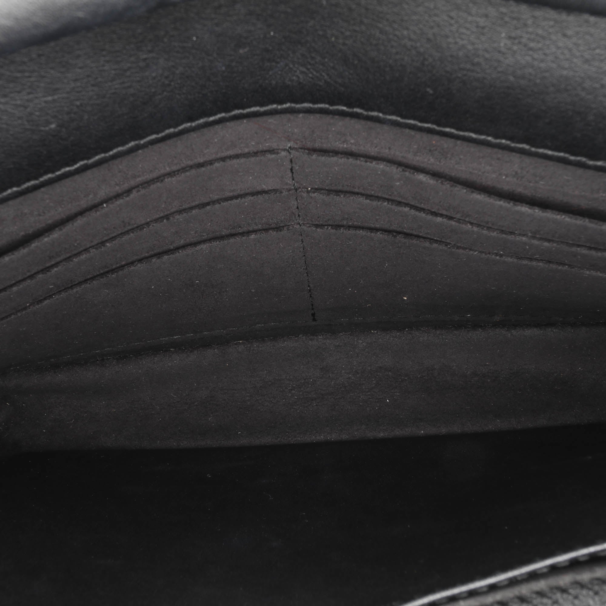 CC Patent Diamond Wallet On Chain